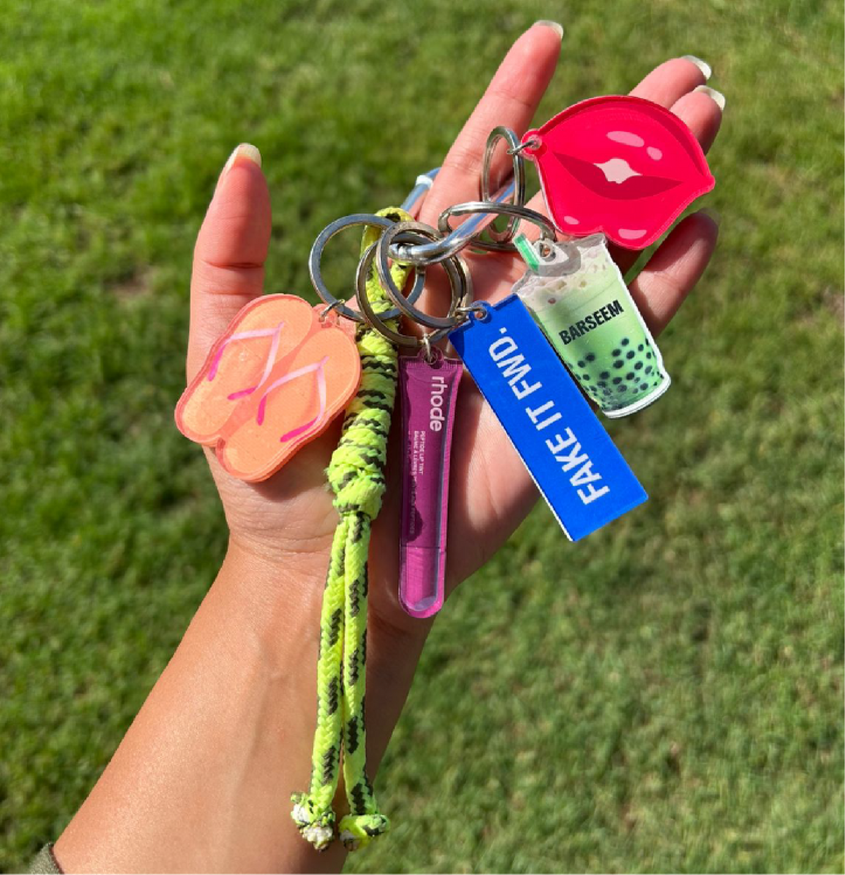 Drama Danglers – 6 Keychain Set